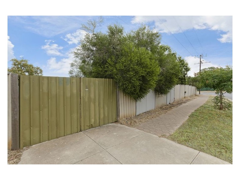 1 Buckingham Drive, Salisbury East SA 5109