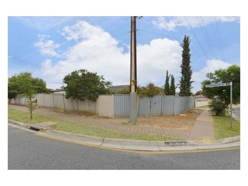 1 Buckingham Drive, Salisbury East SA 5109