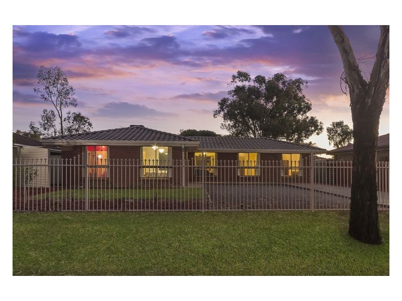 25 Bond Ave, Burton SA 5110