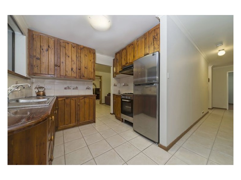 25 Bond Ave, Burton SA 5110