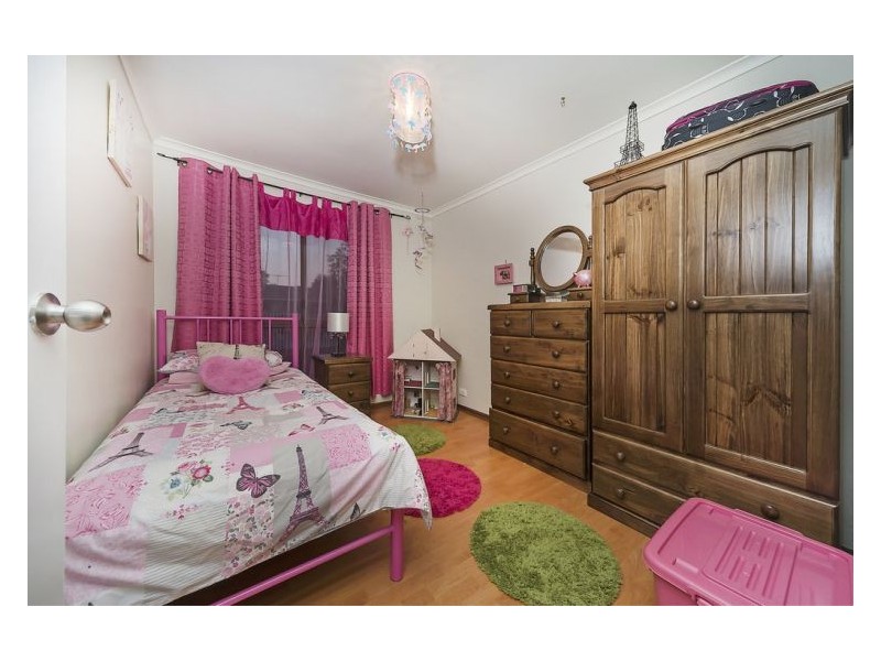 25 Bond Ave, Burton SA 5110