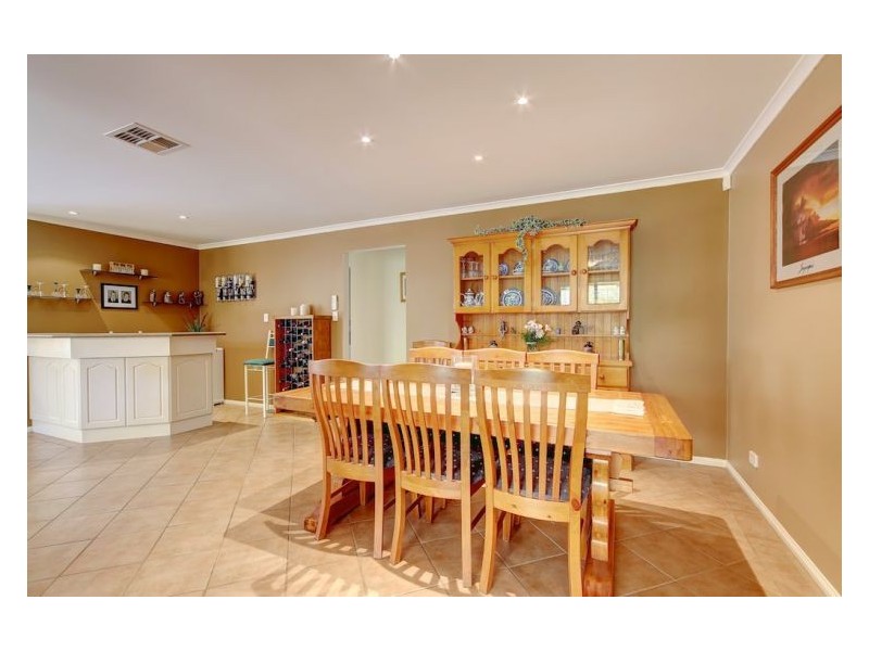 13 Linford Close, Salisbury Downs SA 5108