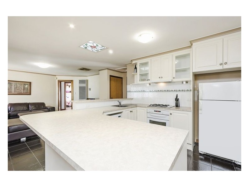 4 Claxton Way, Burton SA 5110