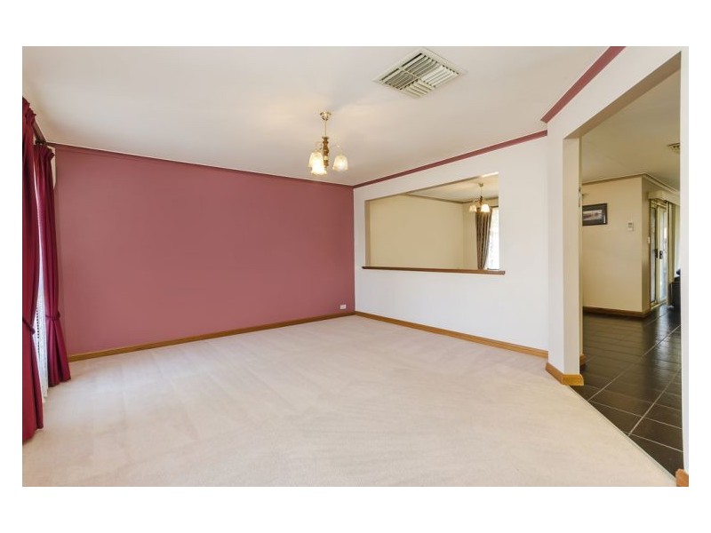 4 Claxton Way, Burton SA 5110