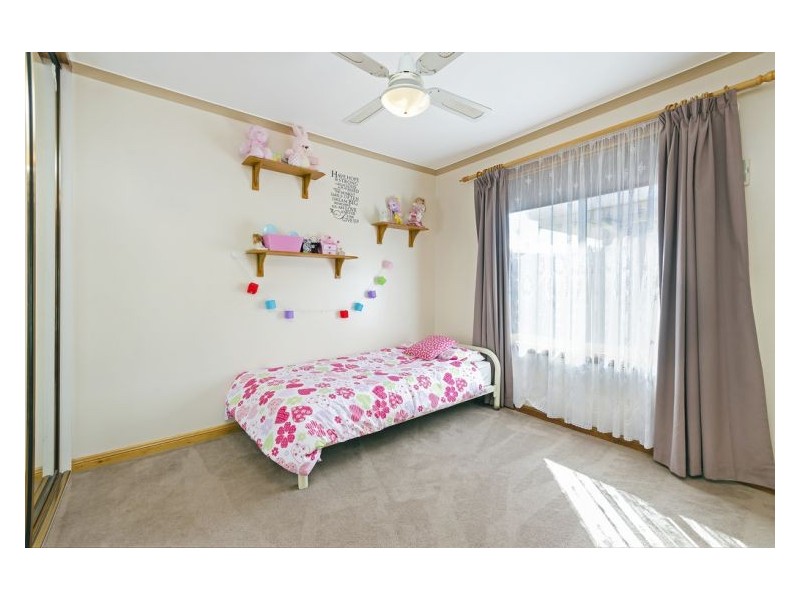 4 Claxton Way, Burton SA 5110