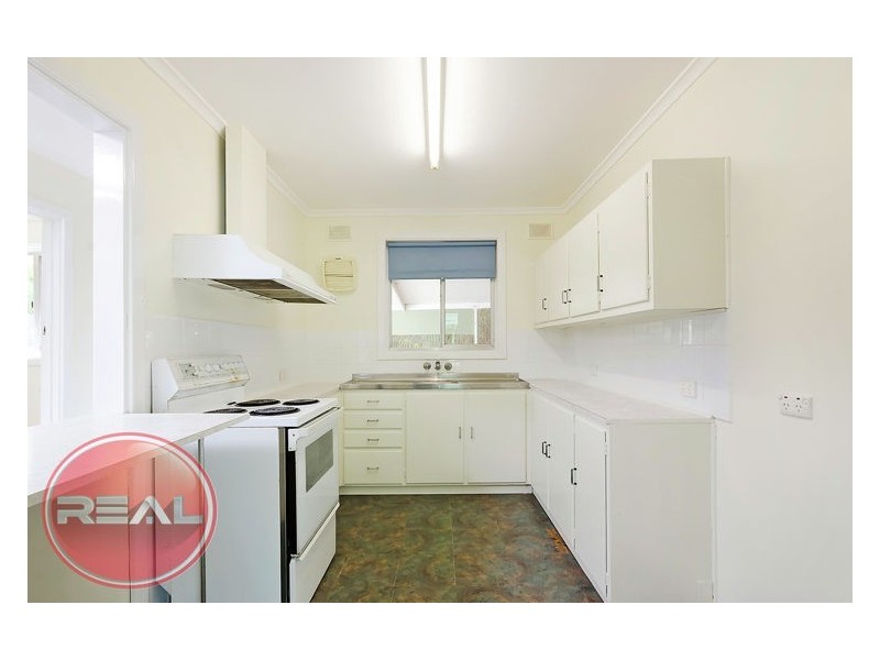 37 St Leonard Crescent, Elizabeth Downs SA 5113