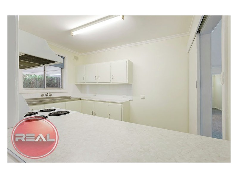 37 St Leonard Crescent, Elizabeth Downs SA 5113