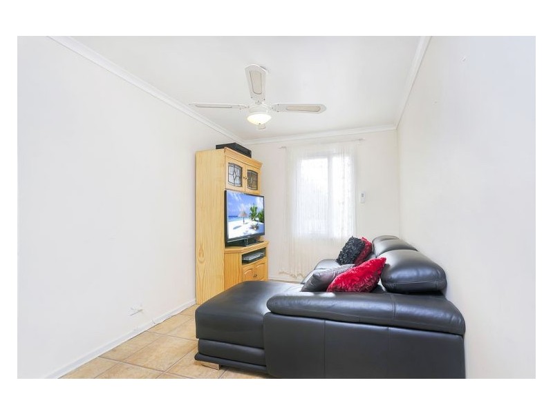 42 Warooka Crescent, Smithfield SA 5114