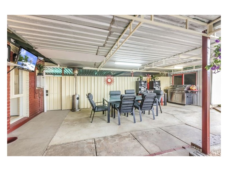 42 Warooka Crescent, Smithfield SA 5114