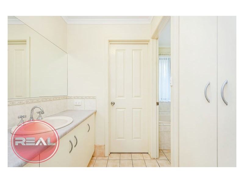 33 Banff Street, Burton SA 5110