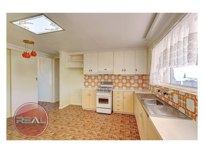 26 Elliott Avenue, Gulfview Heights SA 5096