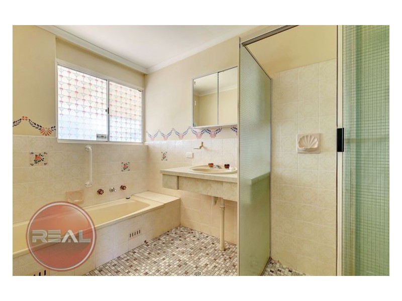 26 Elliott Avenue, Gulfview Heights SA 5096