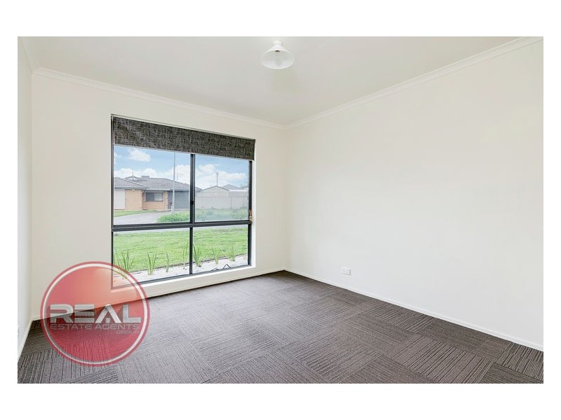 10 Sterling Court, Smithfield Plains SA 5114