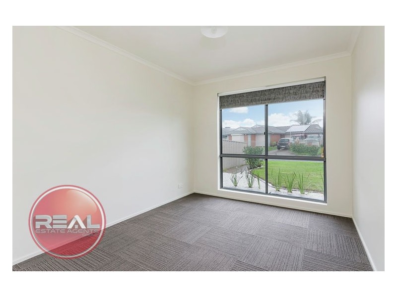 10 Sterling Court, Smithfield Plains SA 5114