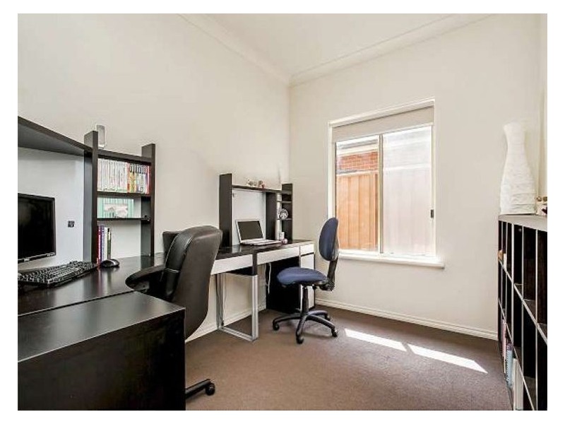 15 Brookman Street, Osborne SA 5017