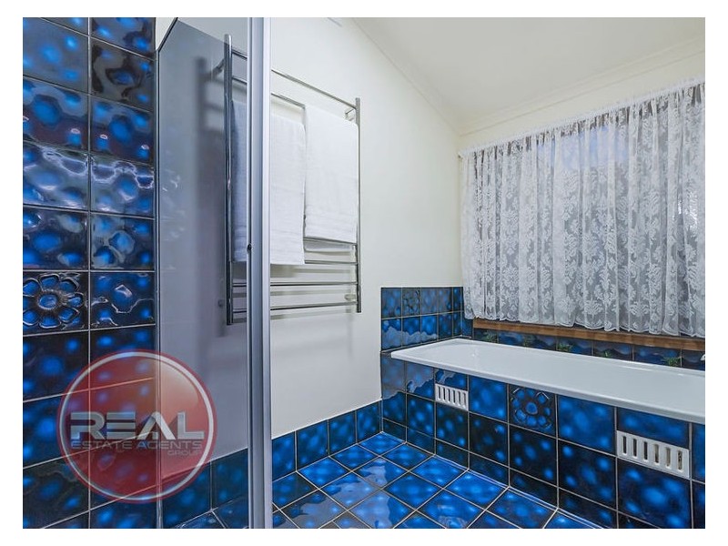 9 Launceston Avenue, Banksia Park SA 5091