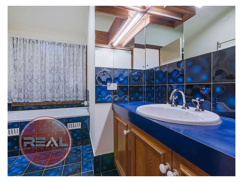 9 Launceston Avenue, Banksia Park SA 5091