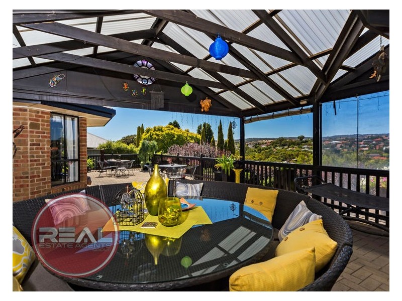 61 Thornton Drive, Greenwith SA 5125