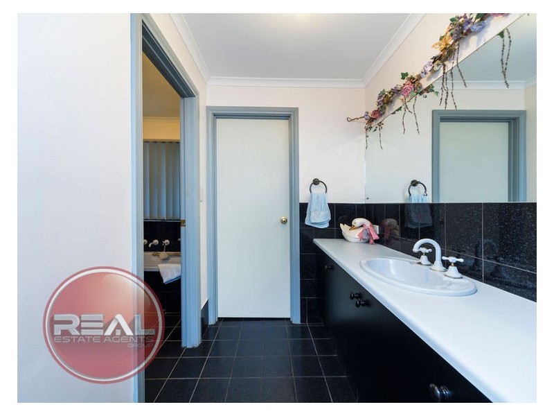 61 Thornton Drive, Greenwith SA 5125