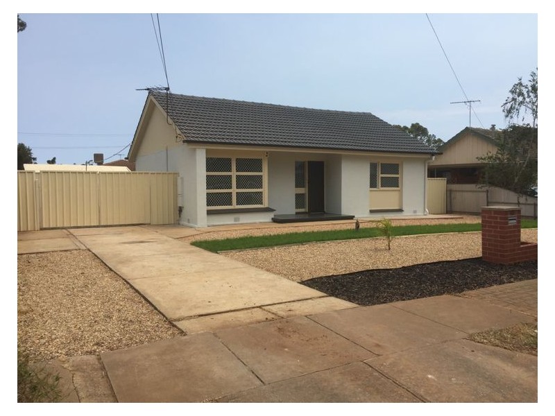 33 Hinsley Road, Smithfield Plains SA 5114