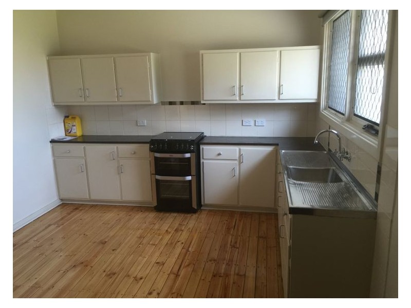 33 Hinsley Road, Smithfield Plains SA 5114