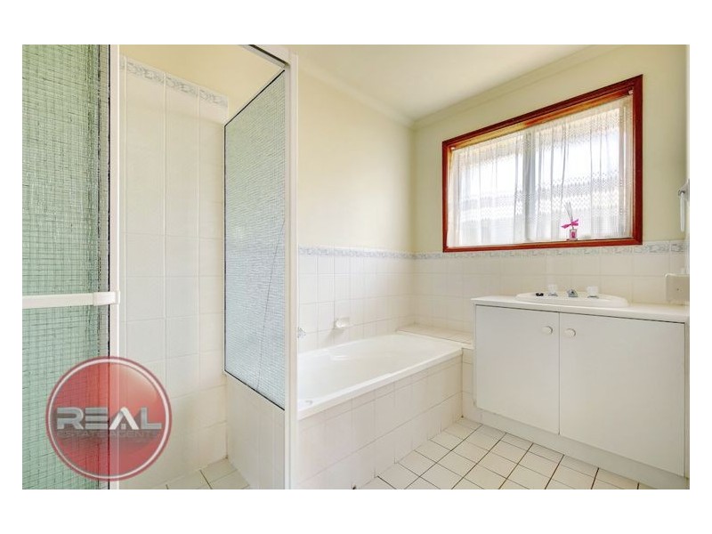 10 Chesterfield Walk, Hillbank SA 5112