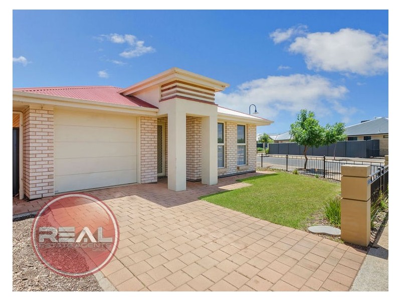 174 President Avenue, Andrews Farm SA 5114