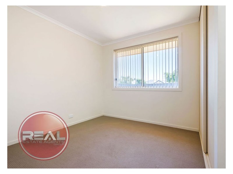 174 President Avenue, Andrews Farm SA 5114