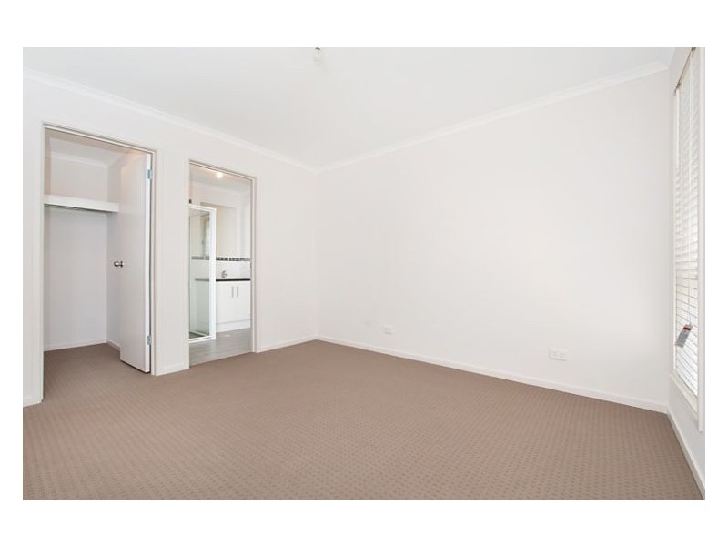 21 Vitorio Road, Munno Para West SA 5115