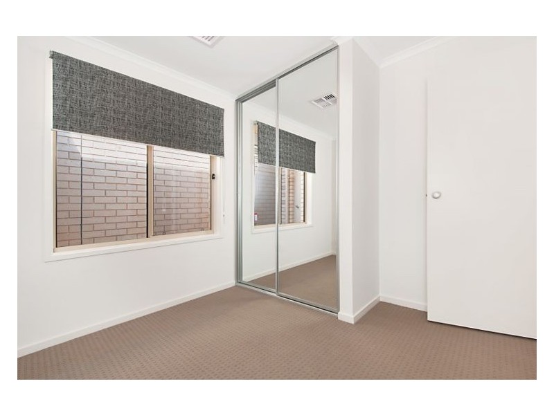 21 Vitorio Road, Munno Para West SA 5115