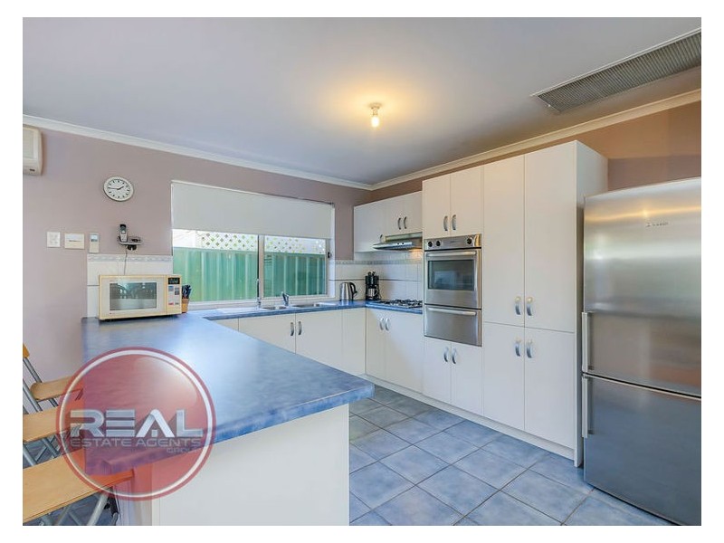 25 Rochester Drive, Salisbury Heights SA 5109