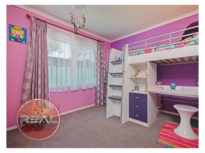 25 Rochester Drive, Salisbury Heights SA 5109