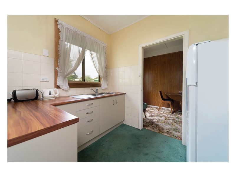 11 Manningford Road, Elizabeth South SA 5112