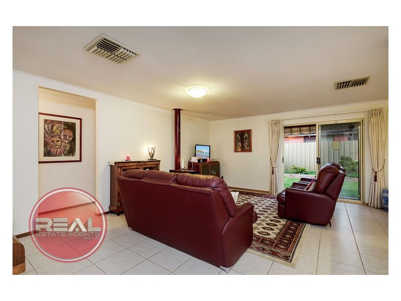 17 Williams Street, Evanston Park SA 5116