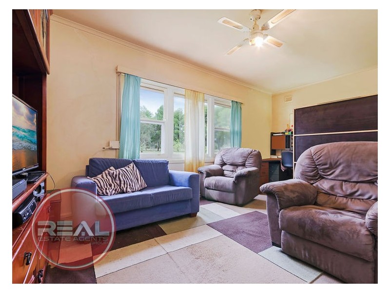 28 Shaftesbury Road, Elizabeth Vale SA 5112