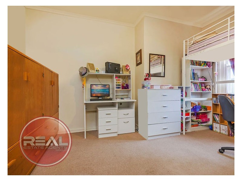 28 Shaftesbury Road, Elizabeth Vale SA 5112