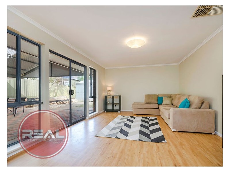 9 Crace Court, Evanston Park SA 5116