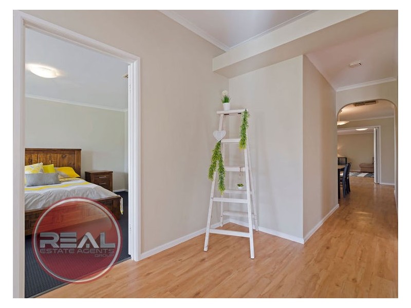 9 Crace Court, Evanston Park SA 5116