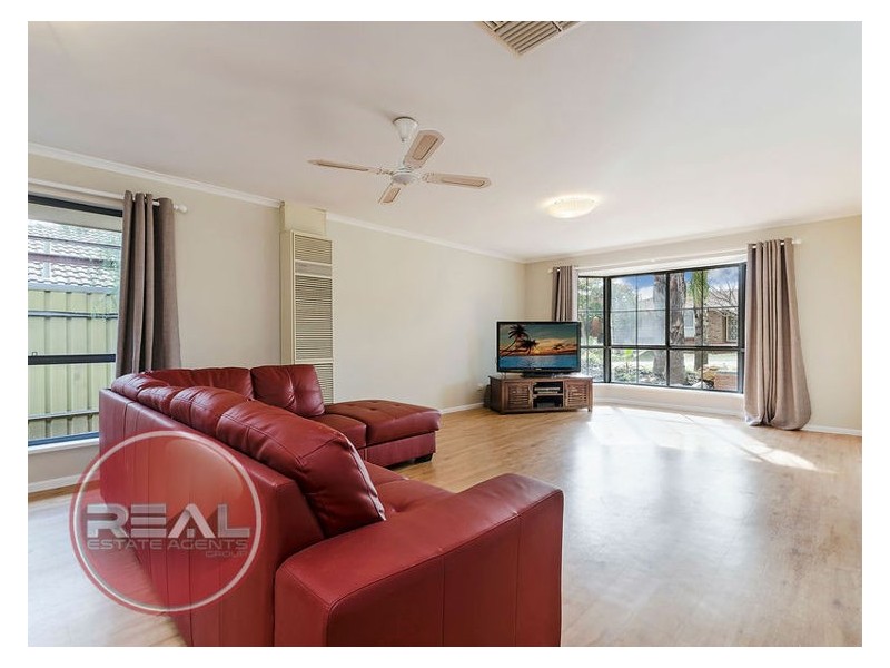 9 Crace Court, Evanston Park SA 5116