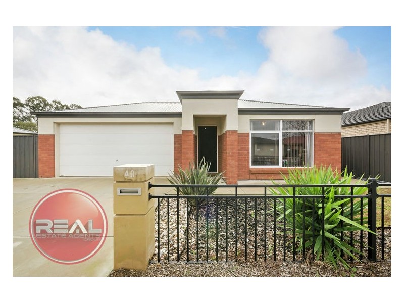 40 Coonawarra Avenue, Andrews Farm SA 5114