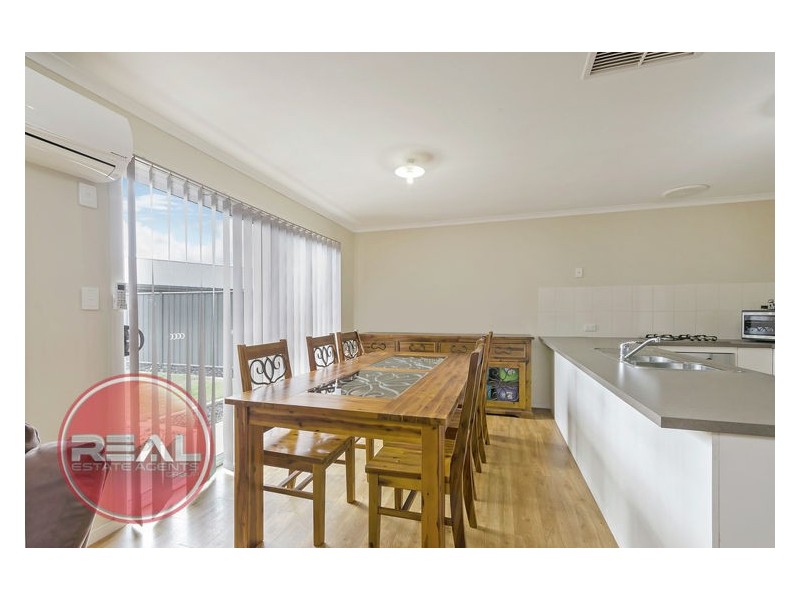 40 Coonawarra Avenue, Andrews Farm SA 5114