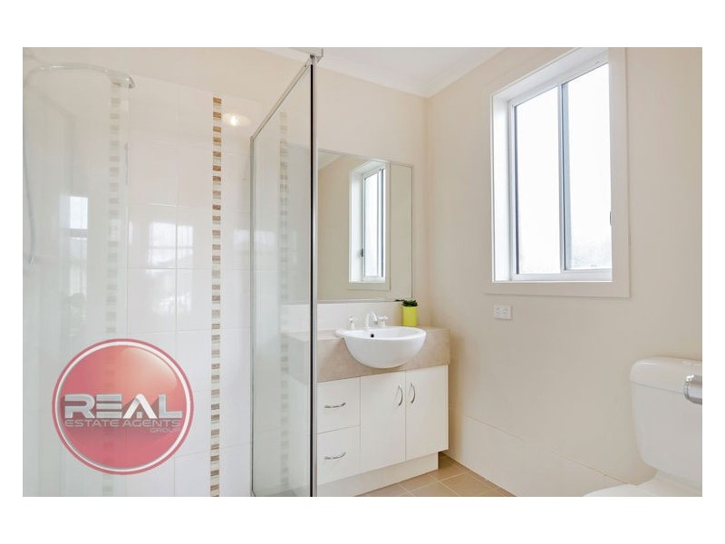 40 Coonawarra Avenue, Andrews Farm SA 5114