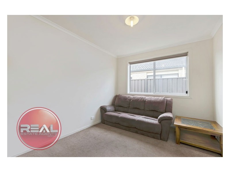 40 Coonawarra Avenue, Andrews Farm SA 5114