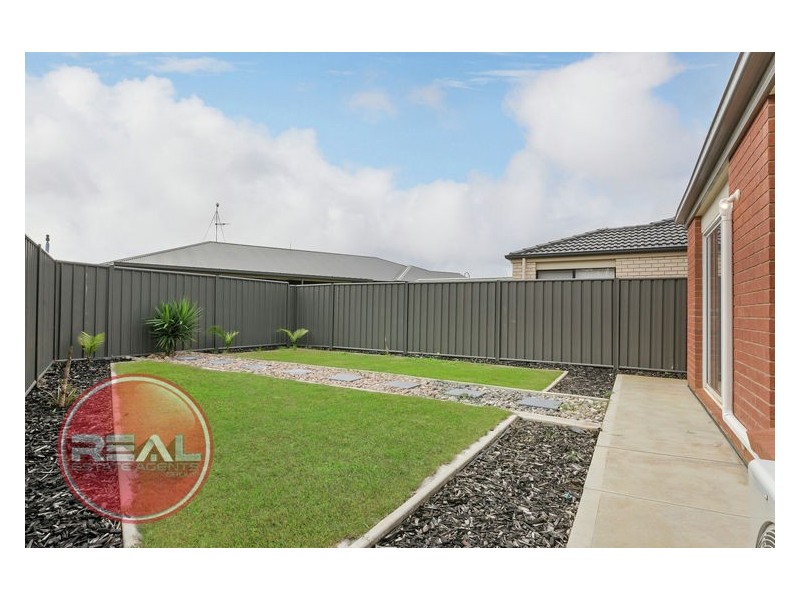40 Coonawarra Avenue, Andrews Farm SA 5114