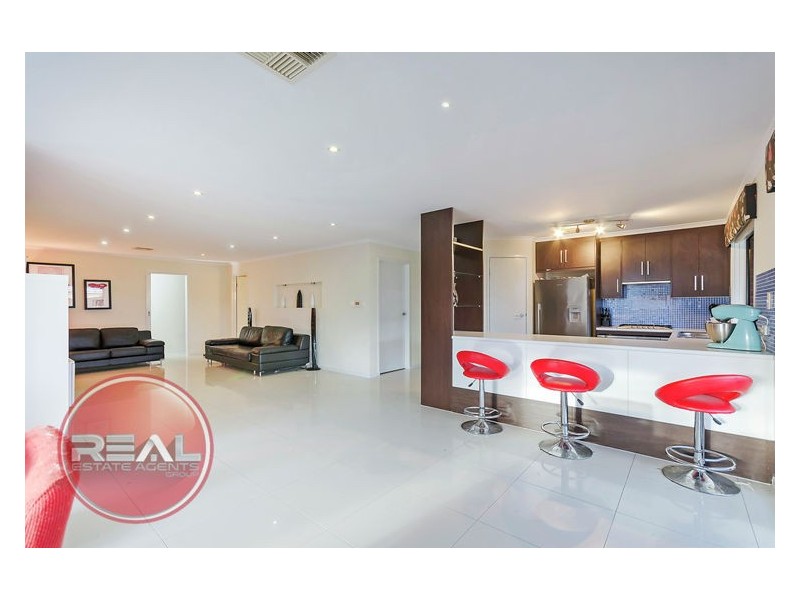 13 Greenlea Court, Munno Para West SA 5115