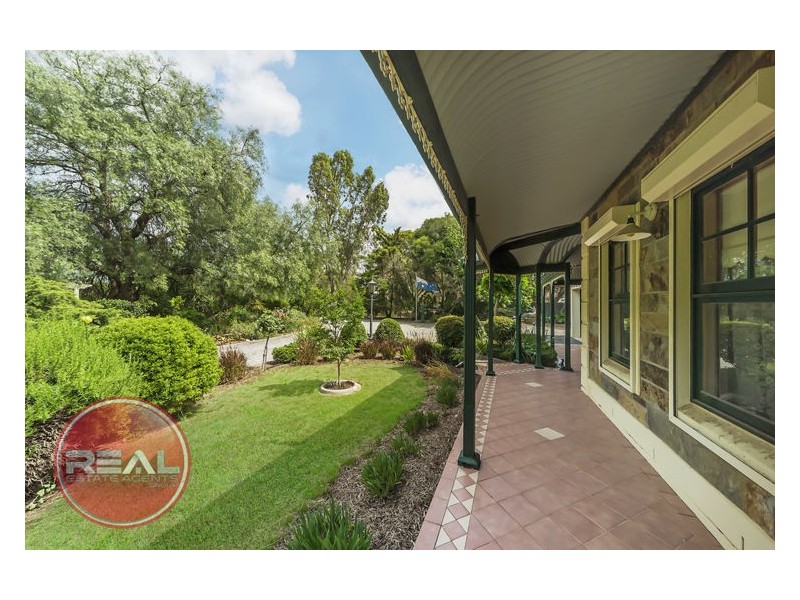 8 Pederick Court, Lewiston SA 5501