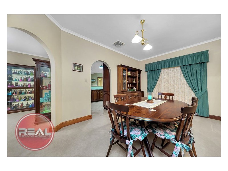 8 Pederick Court, Lewiston SA 5501