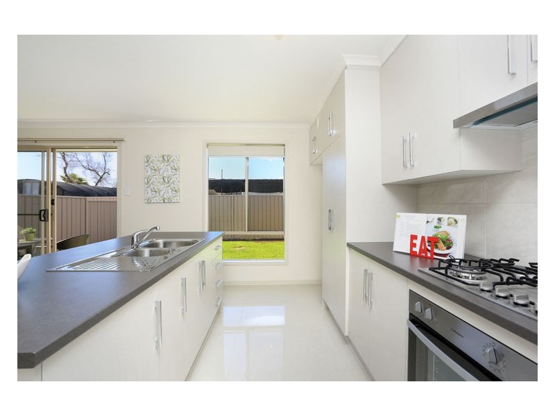 107a & 107b Bolivar Road, Burton SA 5110