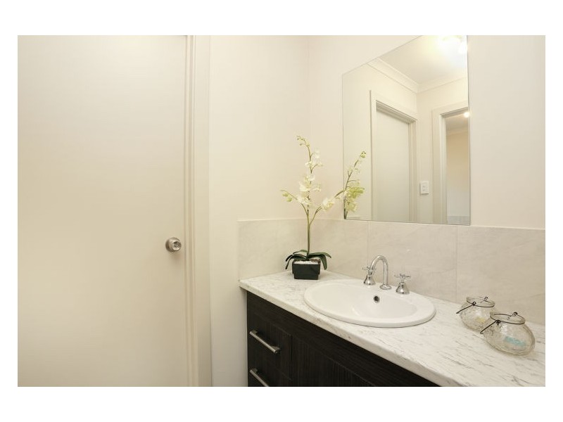 107a & 107b Bolivar Road, Burton SA 5110