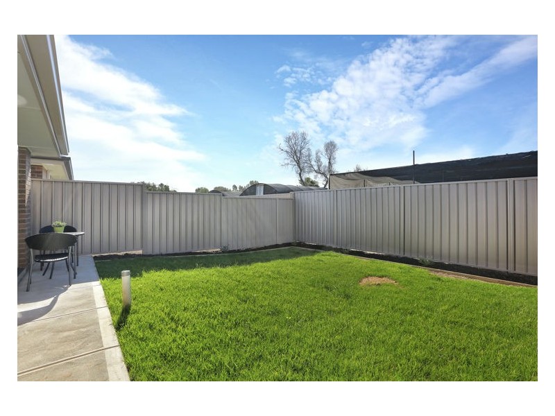 107a & 107b Bolivar Road, Burton SA 5110